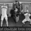 squat clav bras croisés